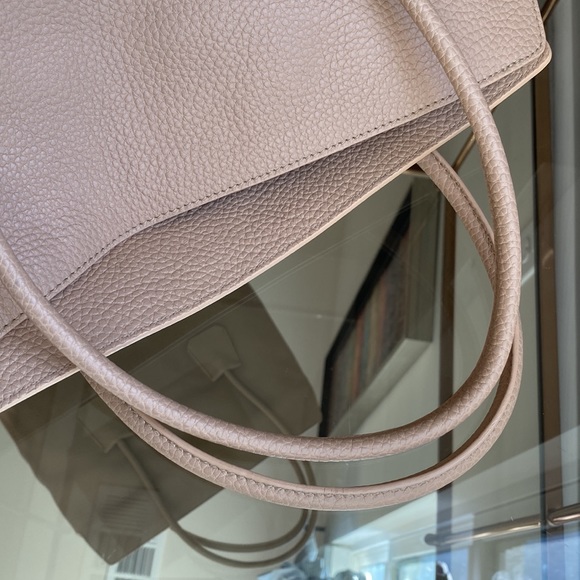 Authentic Burberry bag - Picture 13 of 16